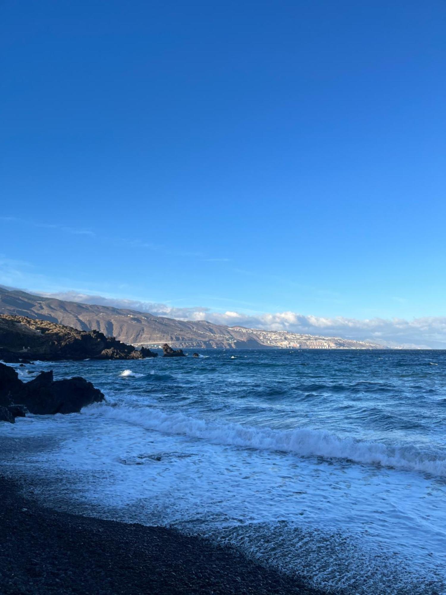 Whispering Tides Villa Candelaria Bagian luar foto